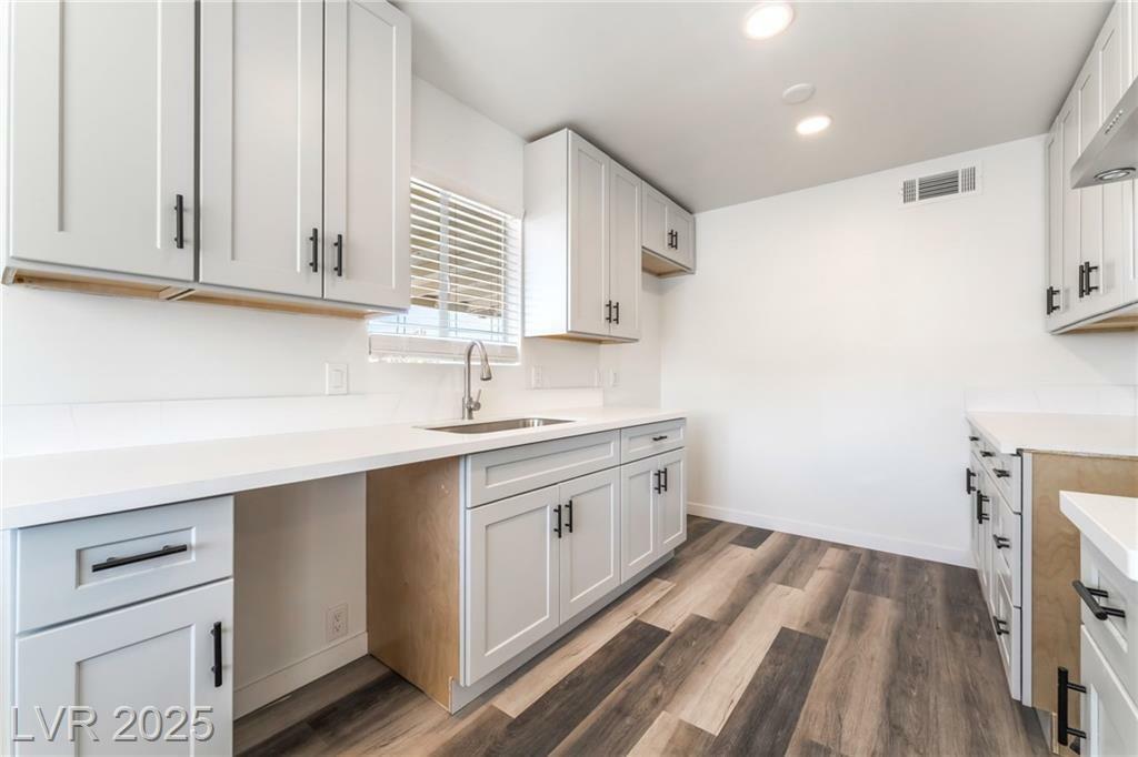 Property Photo: 600 Berry Circle NV 89107