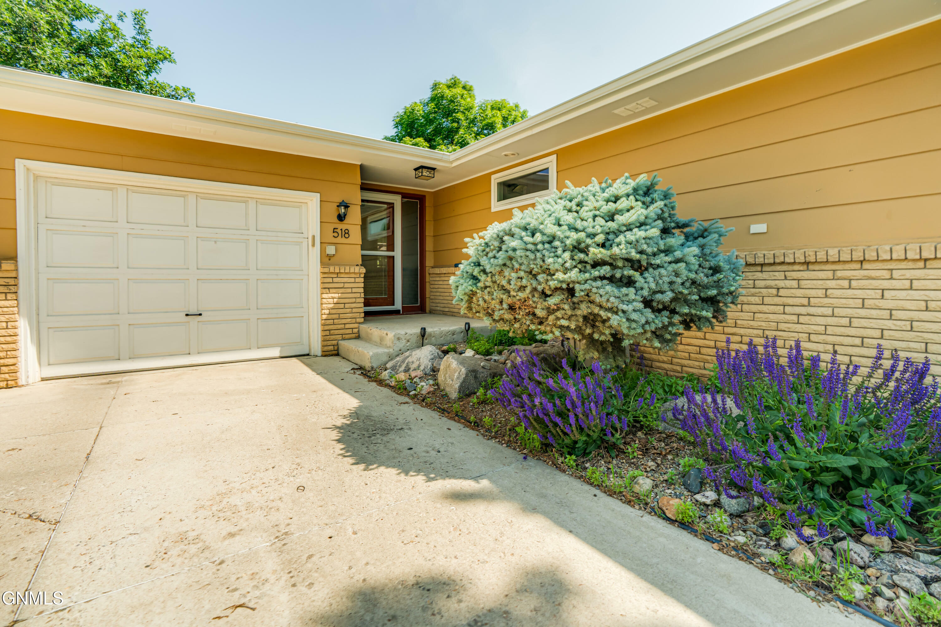 Property Photo: 518 Lansing Lane ND 58504