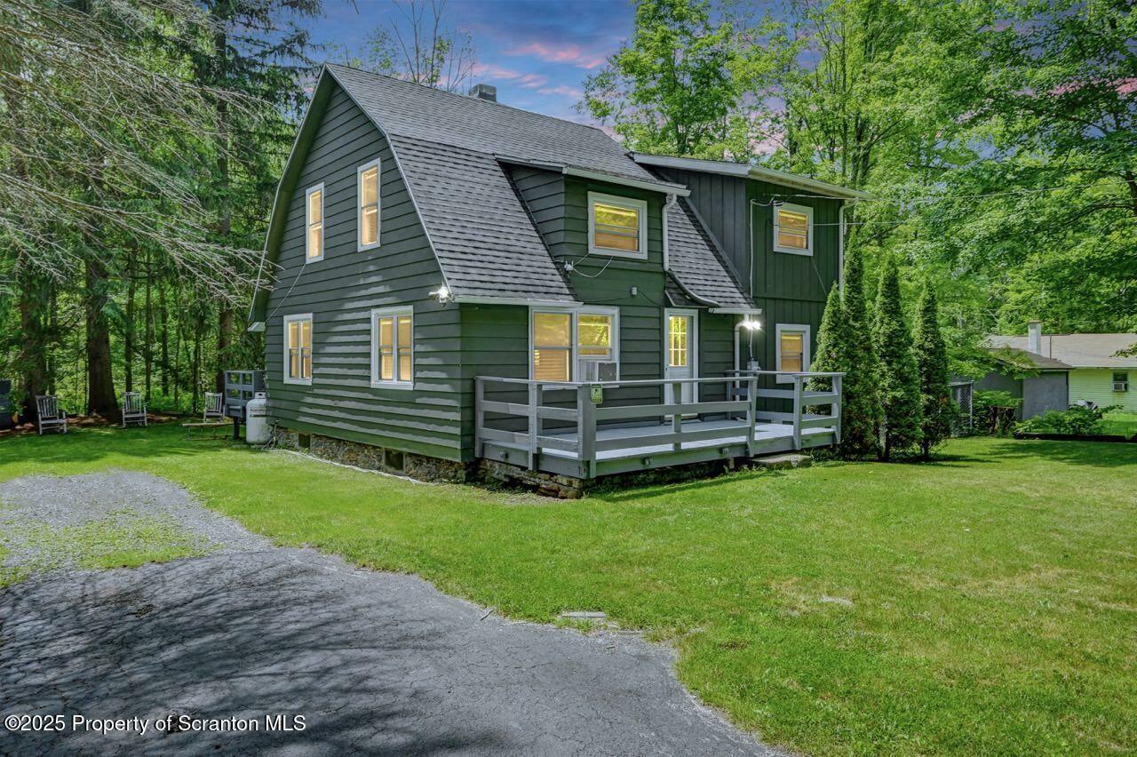 Property Photo: 300 Madisonville Road PA 18444