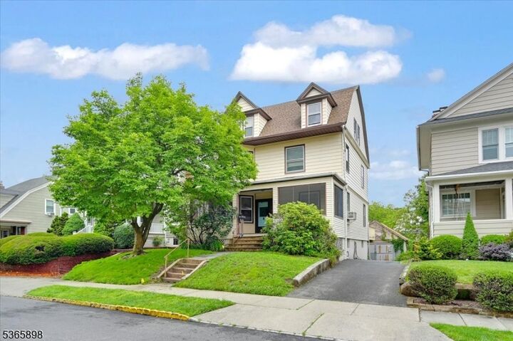 19 High St  Glen Ridge Boro Twp. NJ 07028 photo