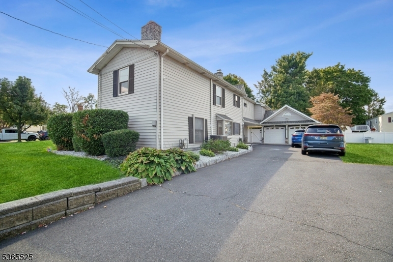 Property Photo:  51 Greenbrook Rd  NJ 08846 