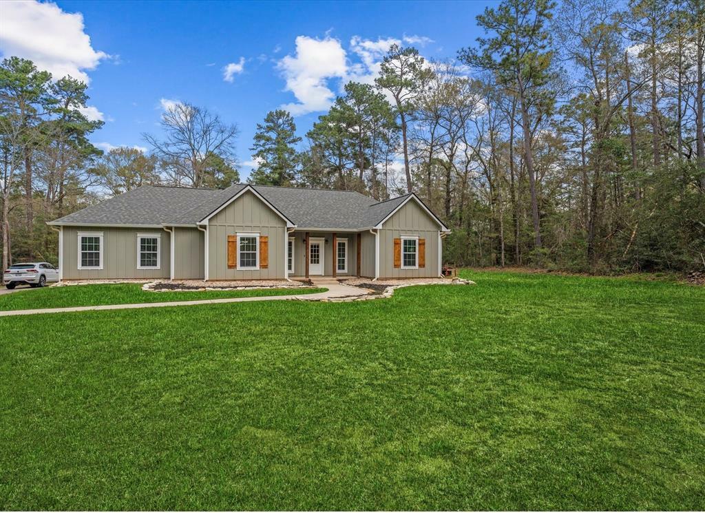 Property Photo: 10462 Shepard Hill Road TX 77318