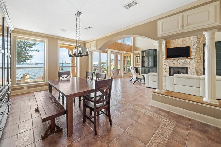 7159 Kingston Cove Lane  Willis TX 77318 photo