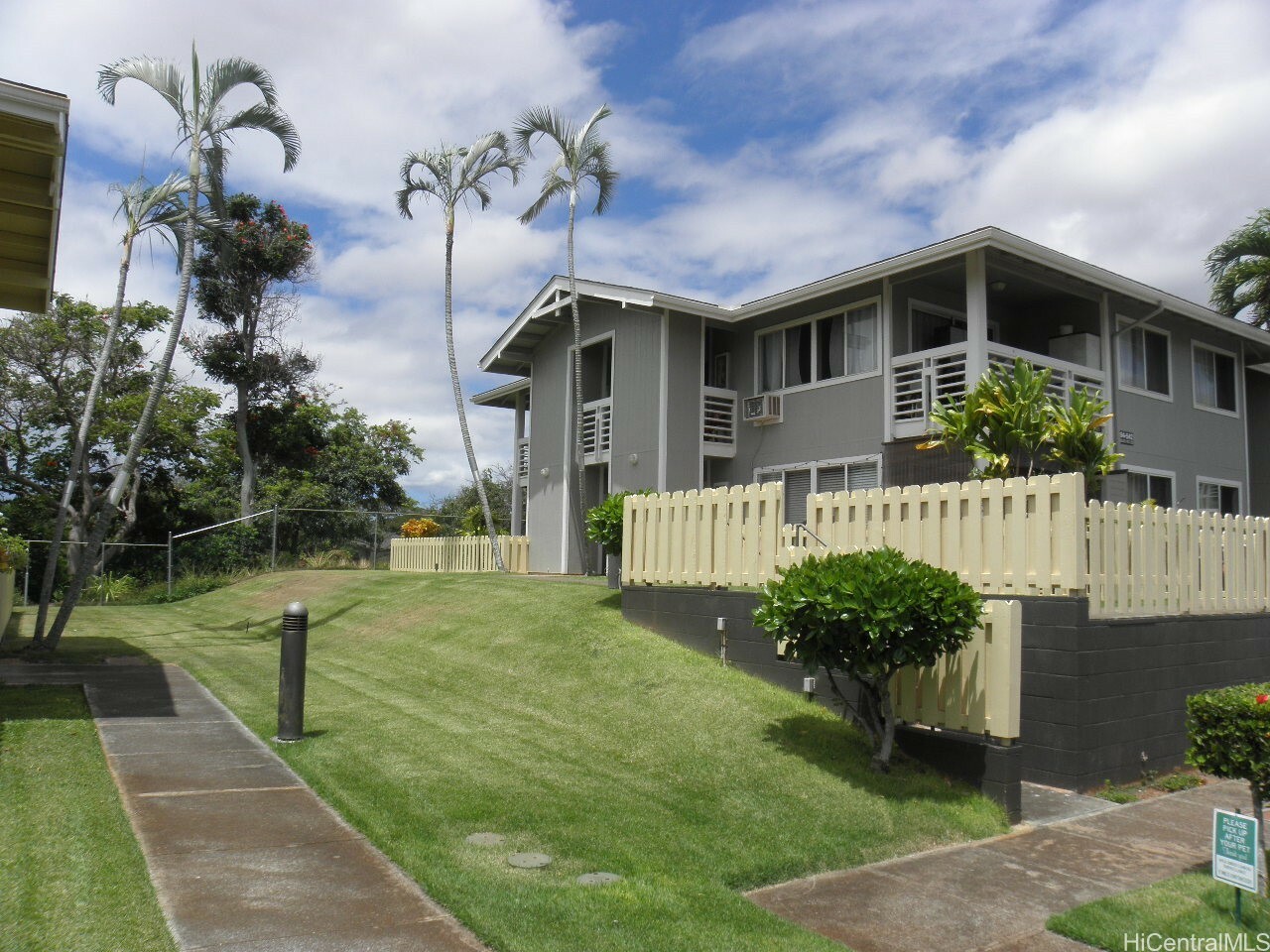 94-542 Kupuohi Street 103  Waipahu HI 96797 photo