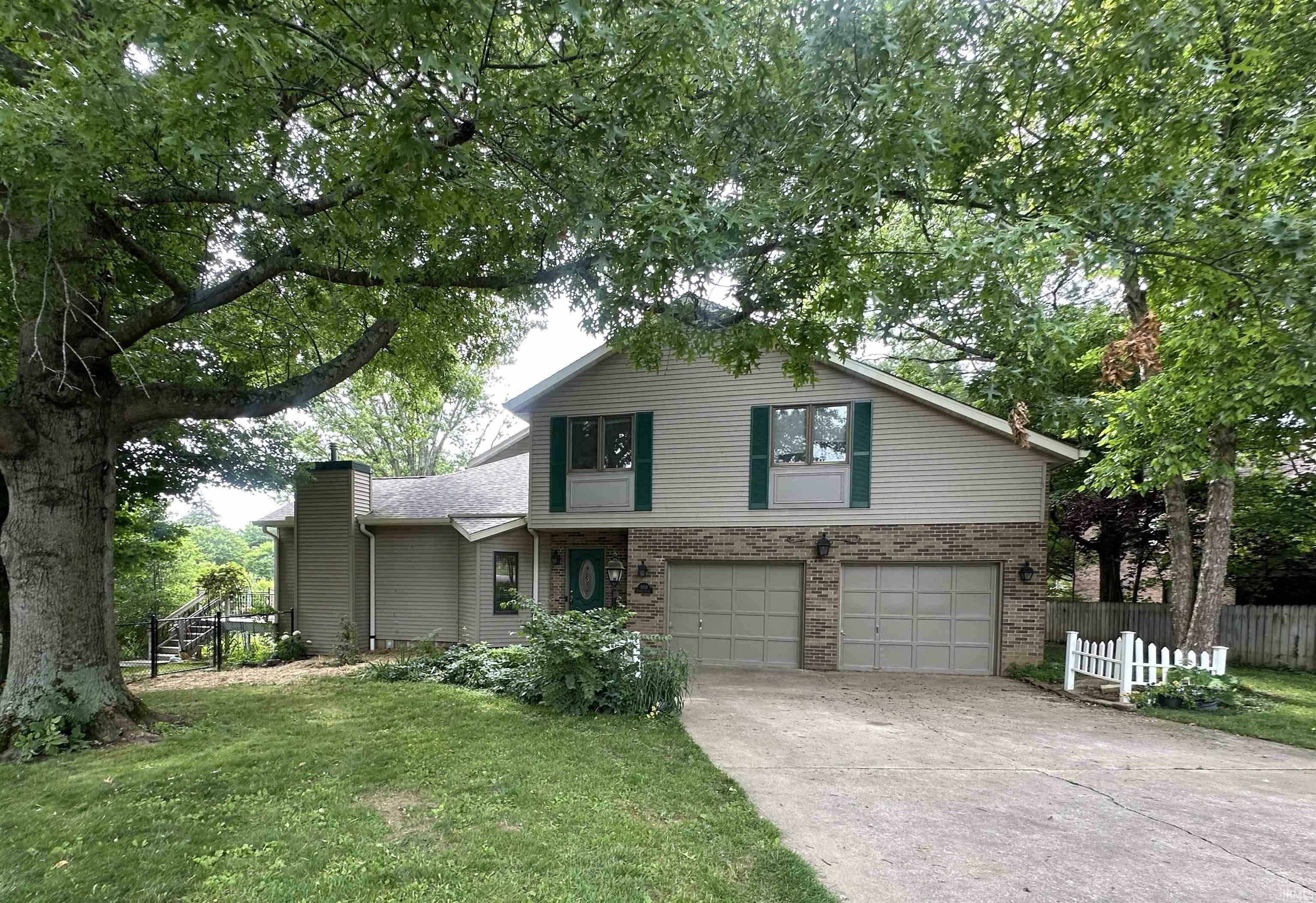 3108 E Charles Court  Bloomington IN 47401-4403 photo