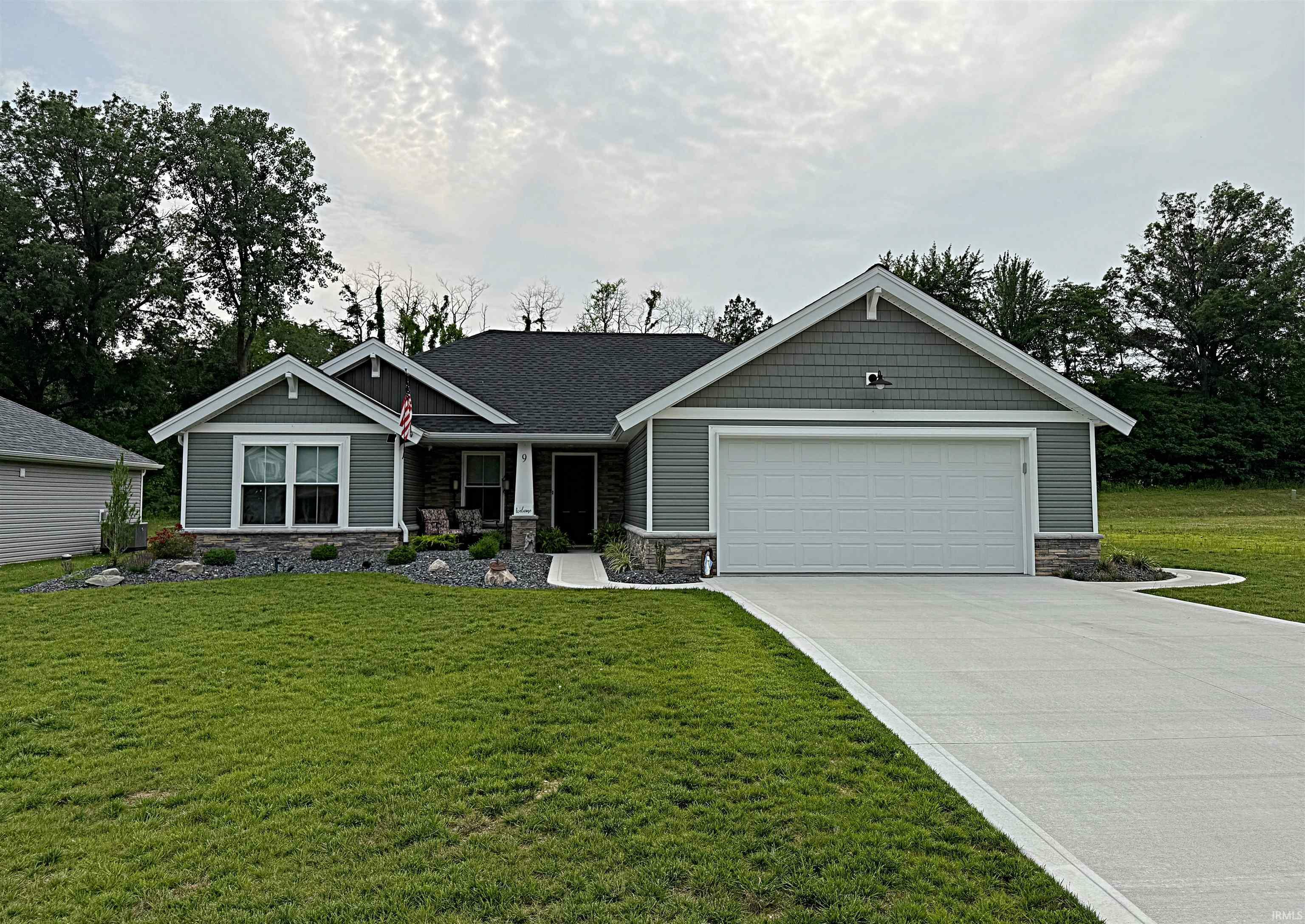 Property Photo: 9 Beacon Way IN 47501