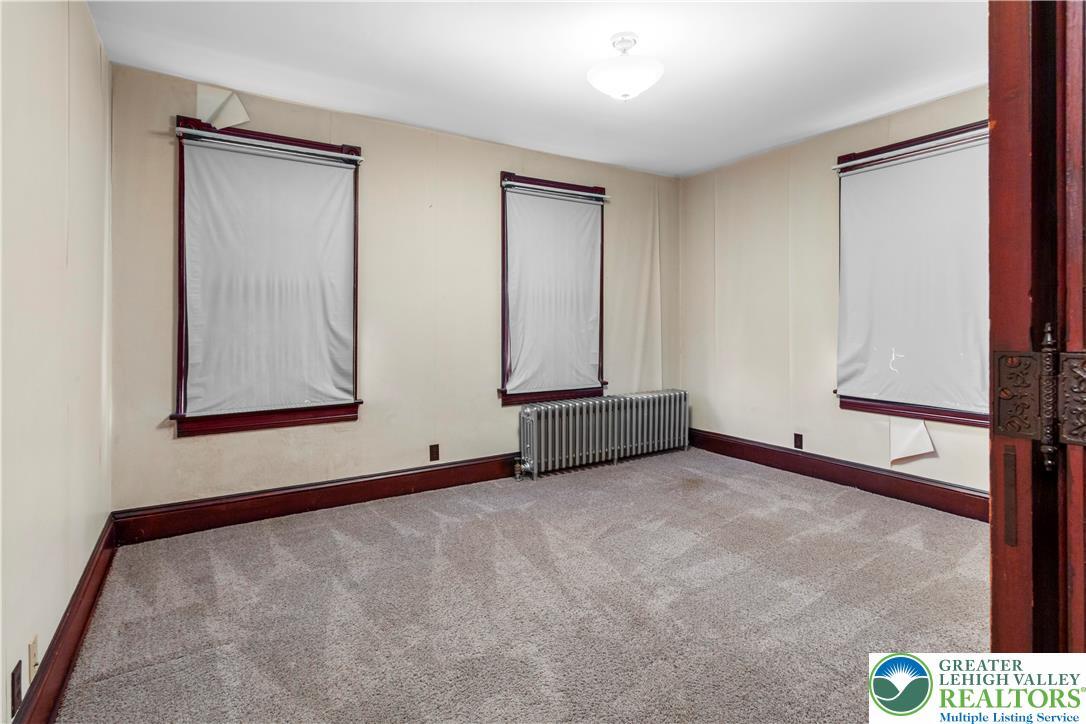 Property Photo: 170 S Whitfield Street PA 18064
