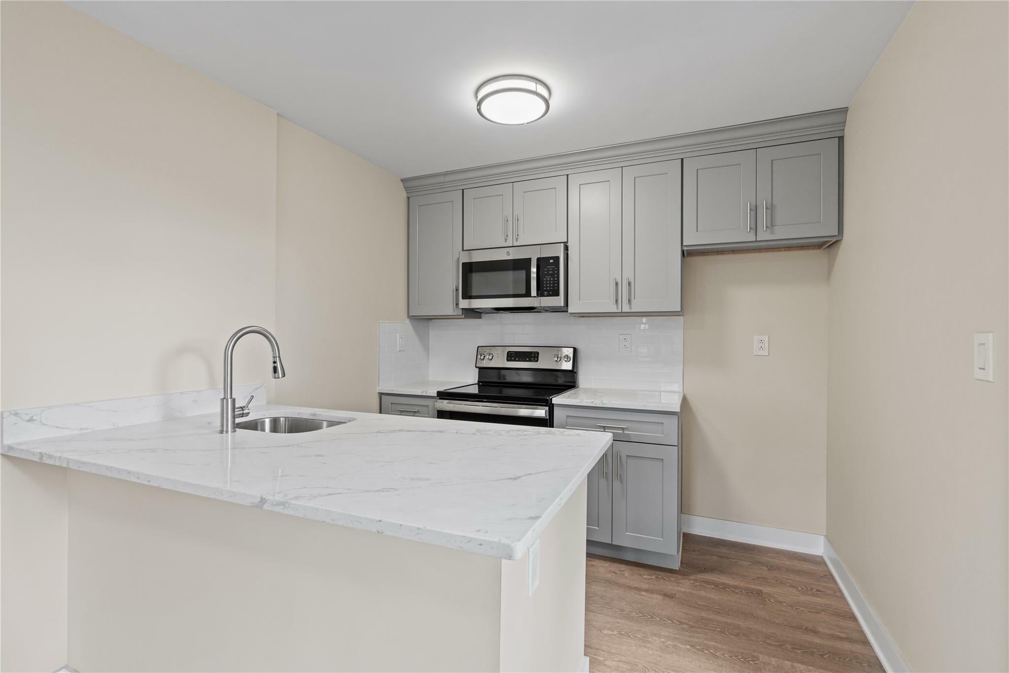 Property Photo: 135 Wakefield Avenue 401 NY 10704