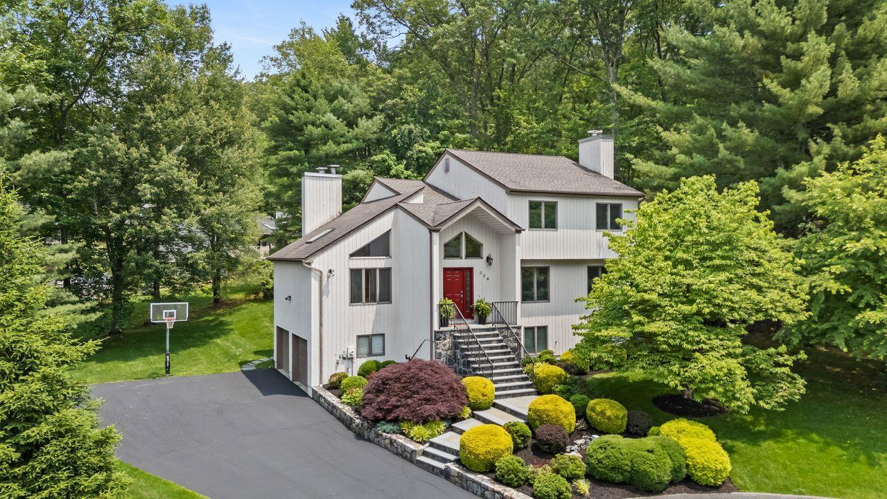 226 Briarwood Drive  Somers NY 10589 photo