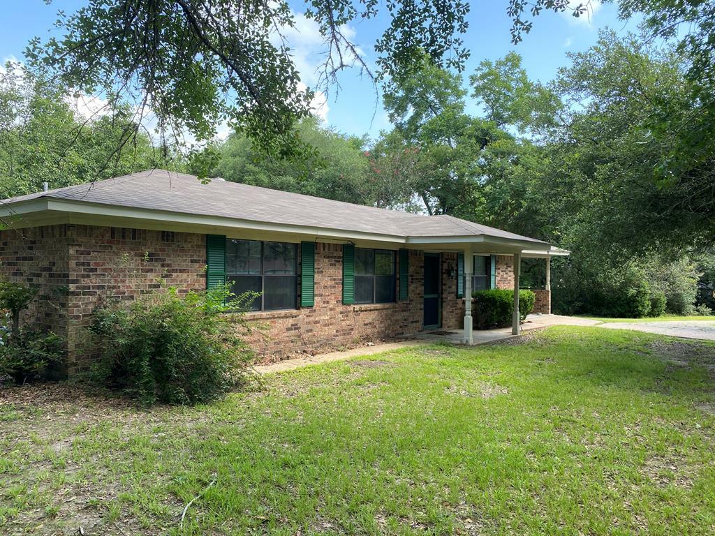 Property Photo: 459 N Main Street TX 75845