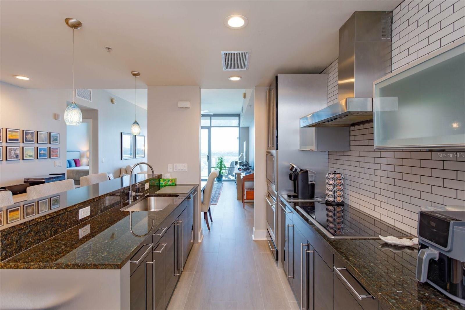 Property Photo: 260 S Osceola Avenue 902 FL 32801
