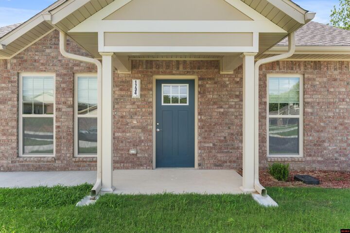 Property Photo: 1734 Michigan Avenue AR 72653