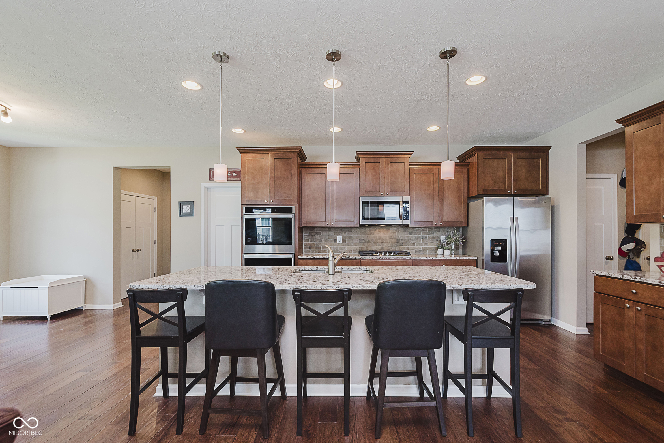 Property Photo: 11840 Crossbill Court IN 46060