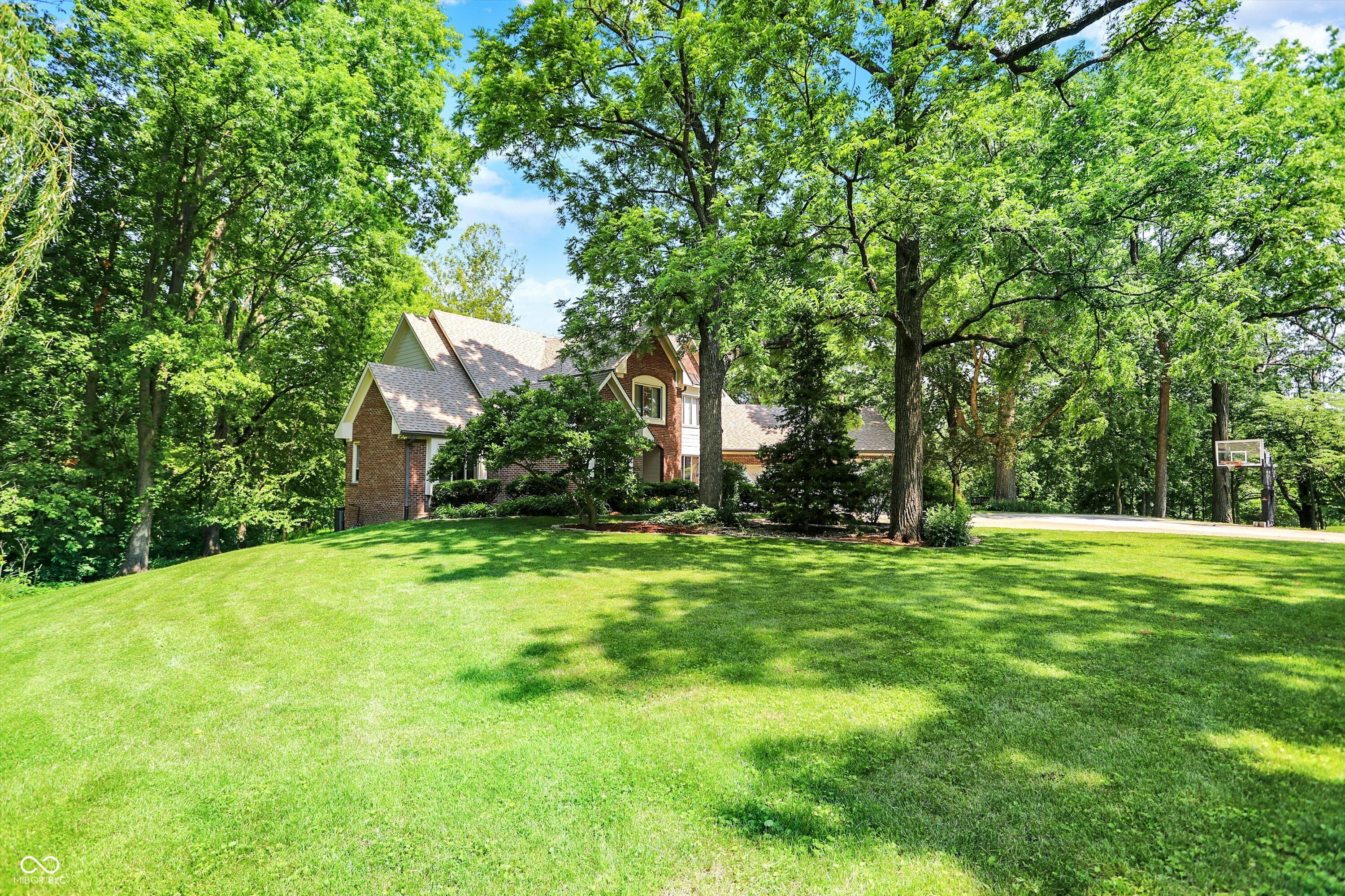 Property Photo: 5953 Deer Hollow Court IN 46167