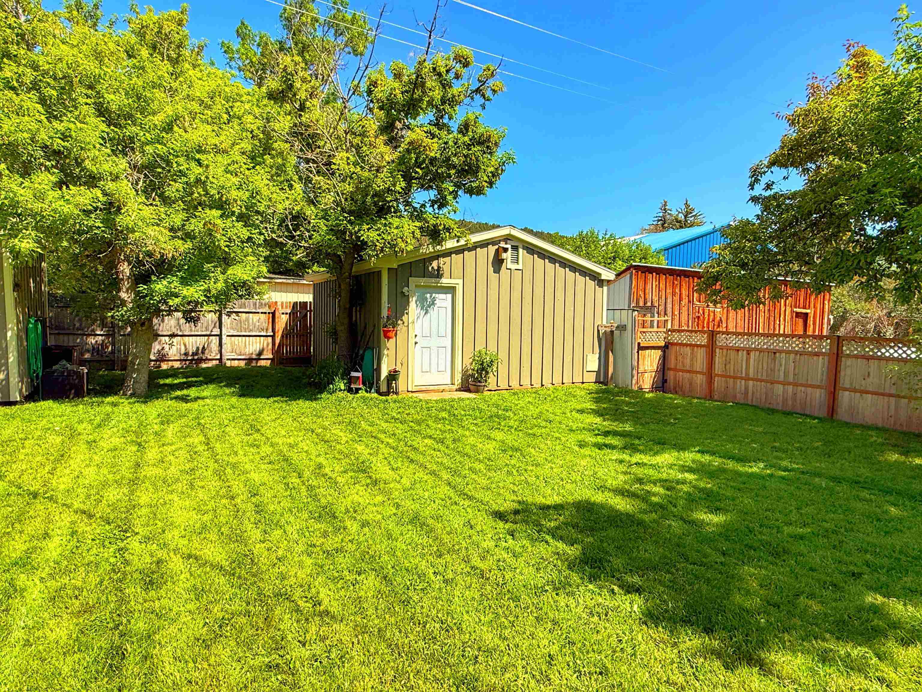 Property Photo: 315 E Sewell Street WY 82729