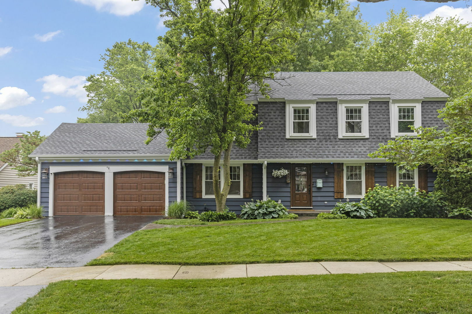 Property Photo:  109 E 14th Avenue  IL 60563 