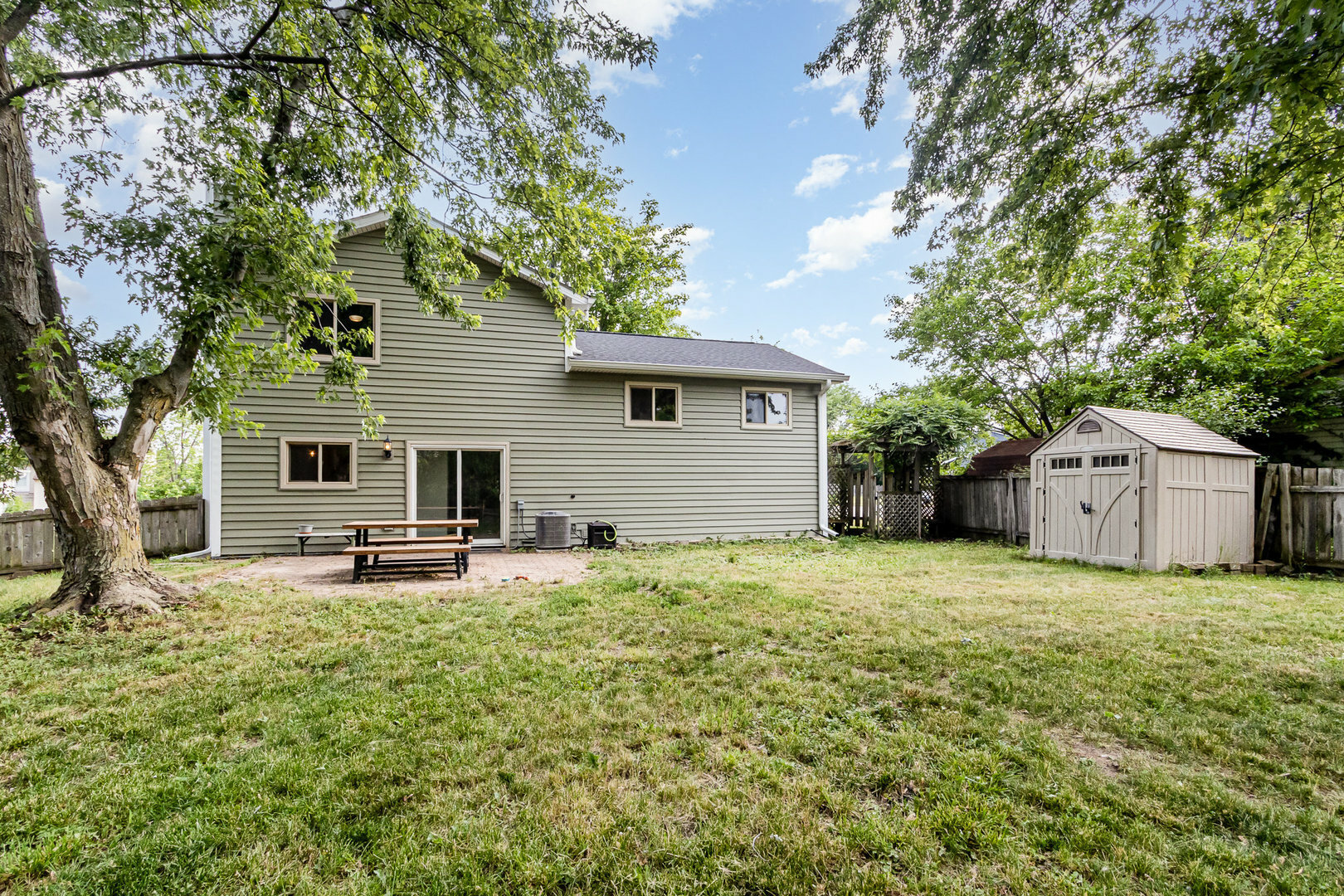 Property Photo: 3020 Timber Hill Court IL 60504