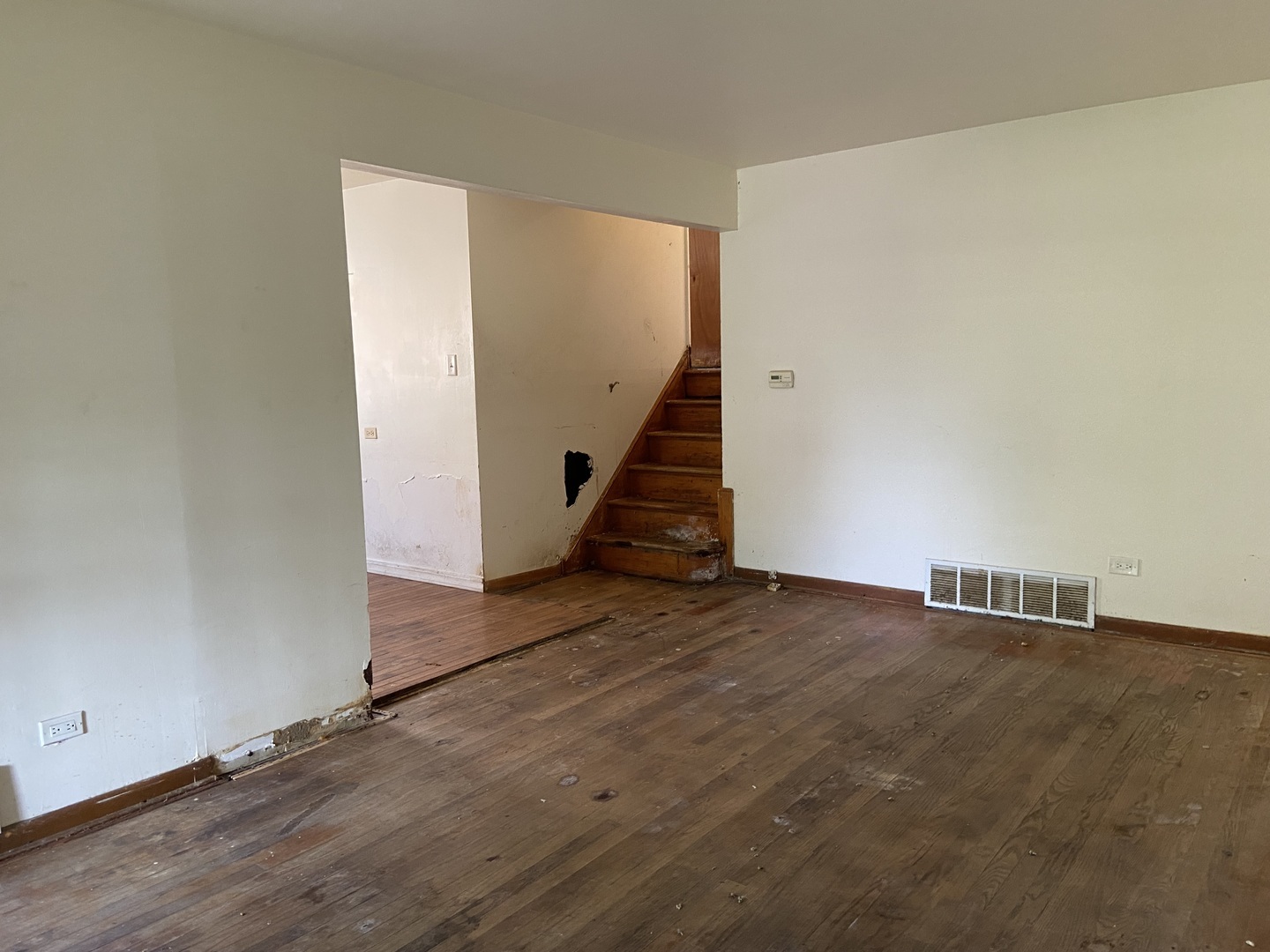 Property Photo: 1024 W 108th Street IL 60643