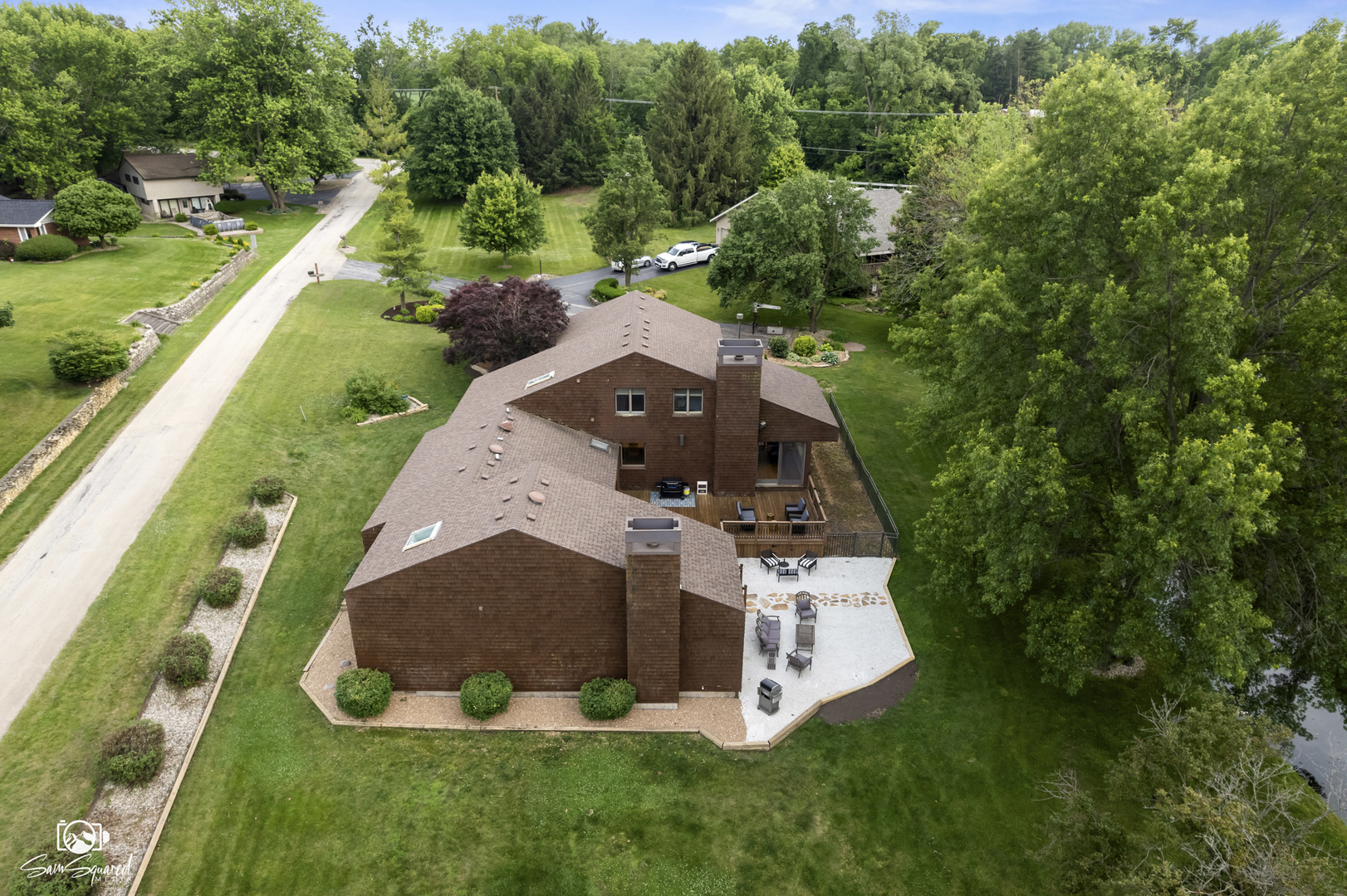 Property Photo: 1886 N Springview Drive IL 60901