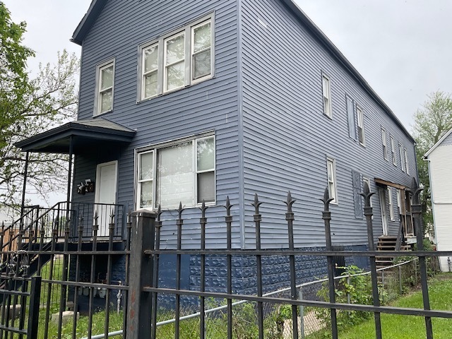Property Photo: 8205 S Houston Avenue IL 60617