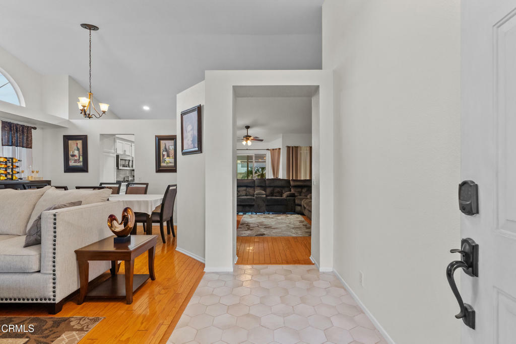 Property Photo: 1306 Bluejay Street CA 93015