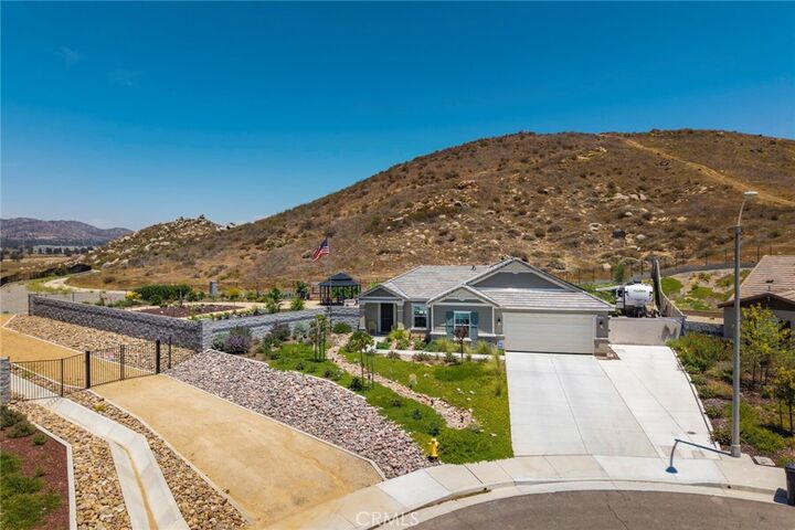 27834 Via Santa Catarina  Menifee CA 92585 photo