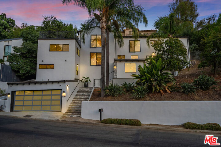 3236 Primera Avenue  Los Angeles CA 90068 photo