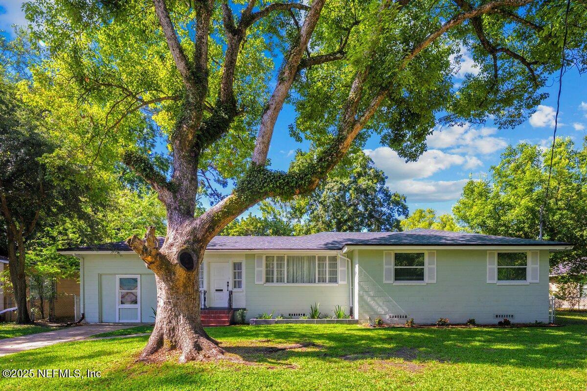 Property Photo: 3322 Ernest Street FL 32205