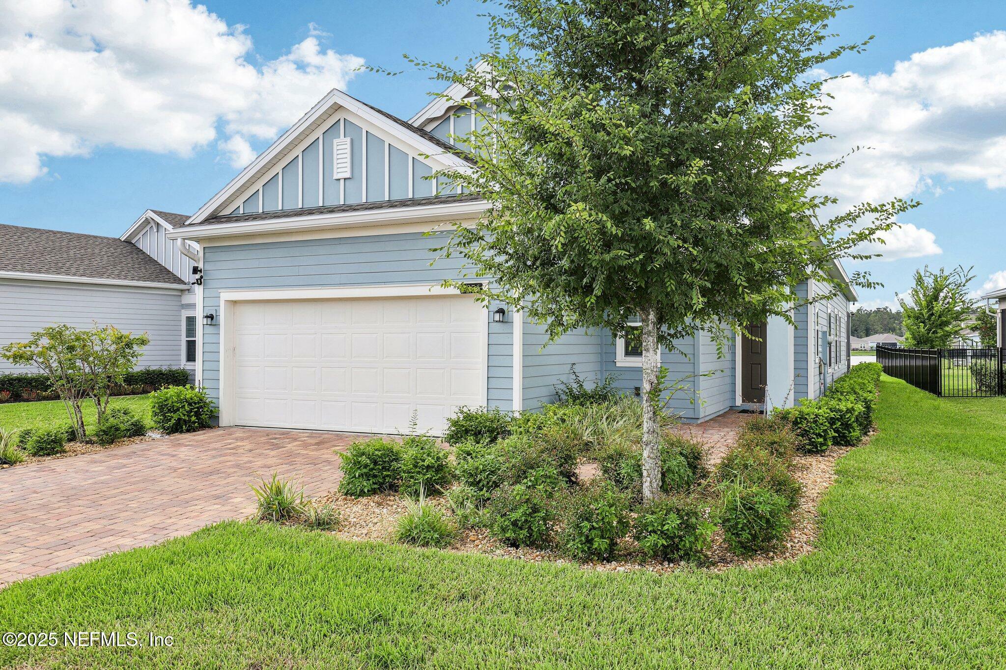 Property Photo: 3956 Bloomfield Court FL 32068