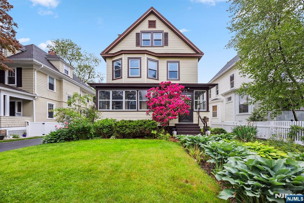 210 Baldwin Street  Glen Ridge NJ 07028 photo