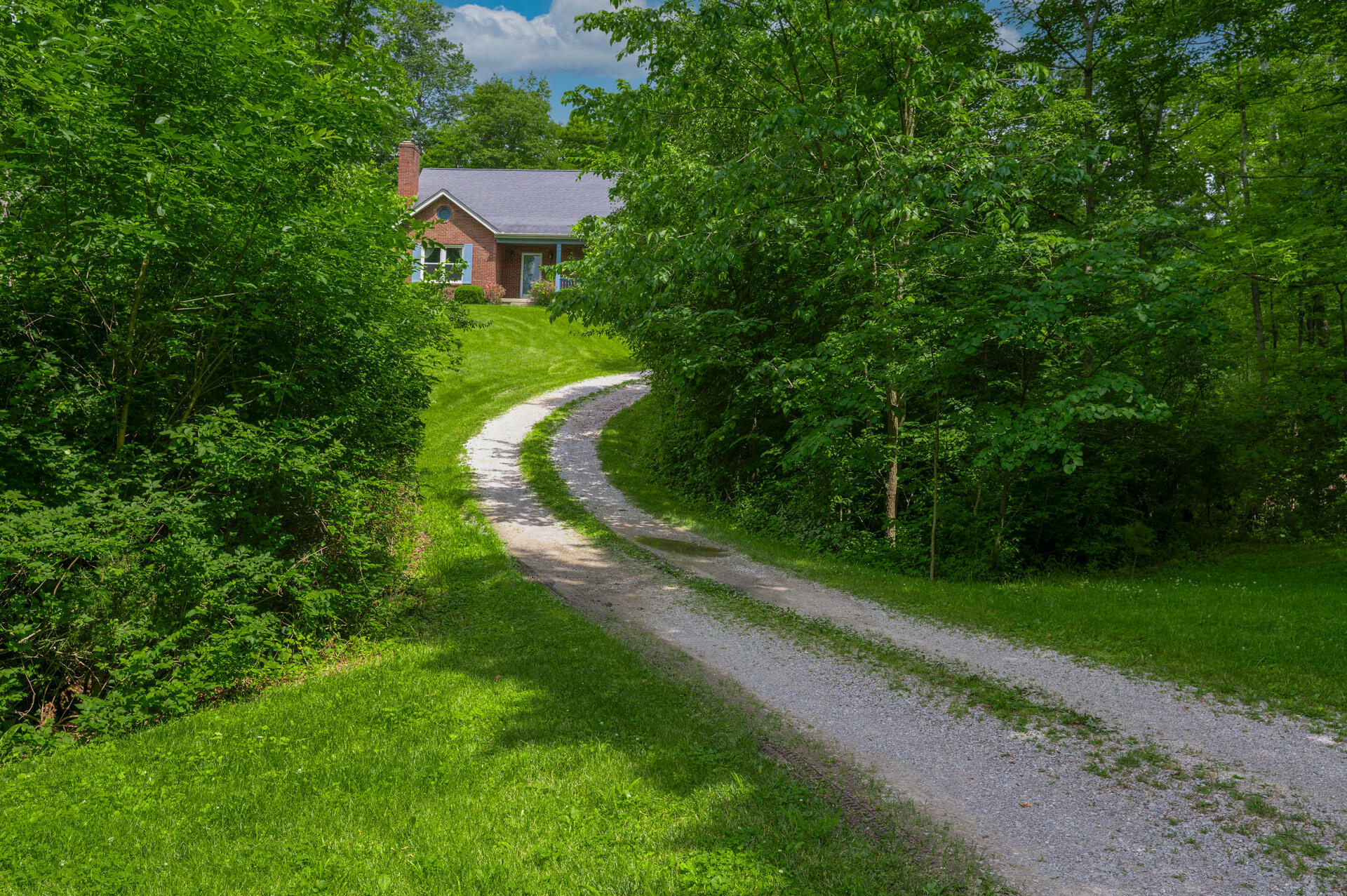 Property Photo: 9382 Royal Oak Drive KY 41001
