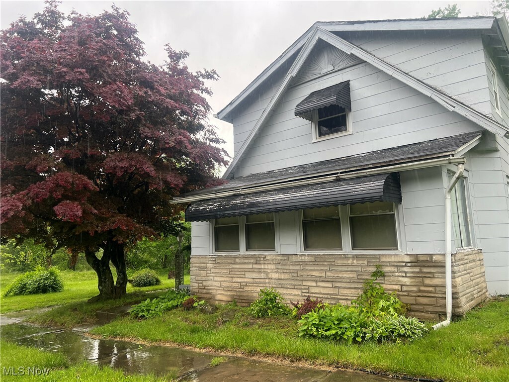 Property Photo: 422 N Worthington Street OH 44510