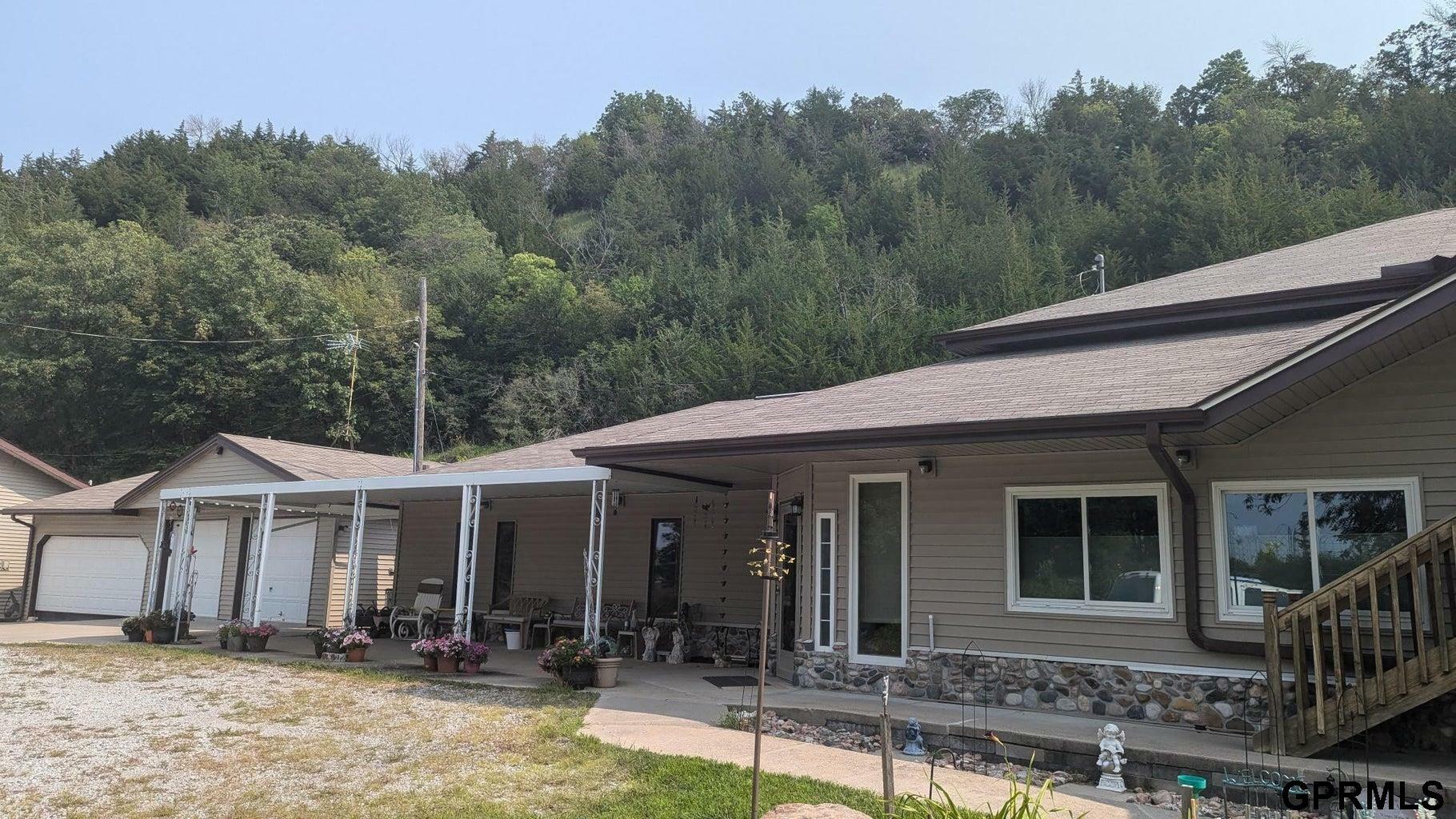 Property Photo: 19418 Clarkson Road IA 51561