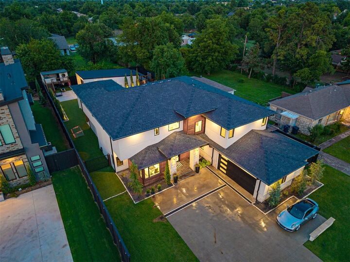 Property Photo:  2824 Guilford Lane  OK 73120 