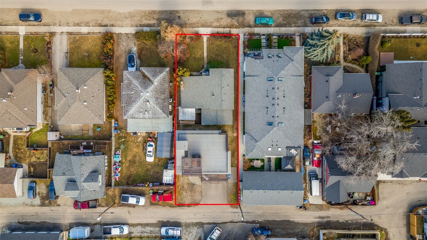 Property Photo: 841 & 843 Martin Avenue BC V1Y 6V4