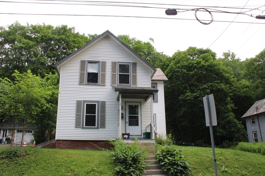 Property Photo: 221 Hope St MA 01301