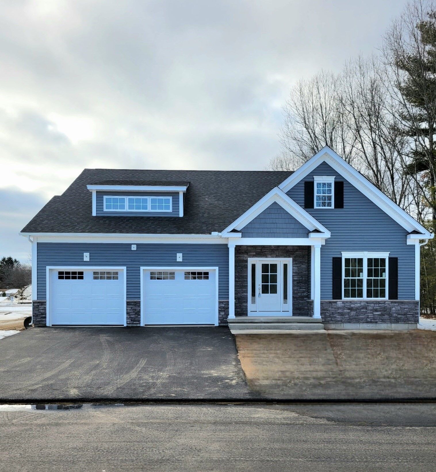 Property Photo:  39 Liberty Lane  CT 06082 