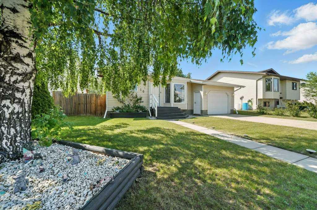 Property Photo: 10 Sunridge Avenue AB T0M 0J0