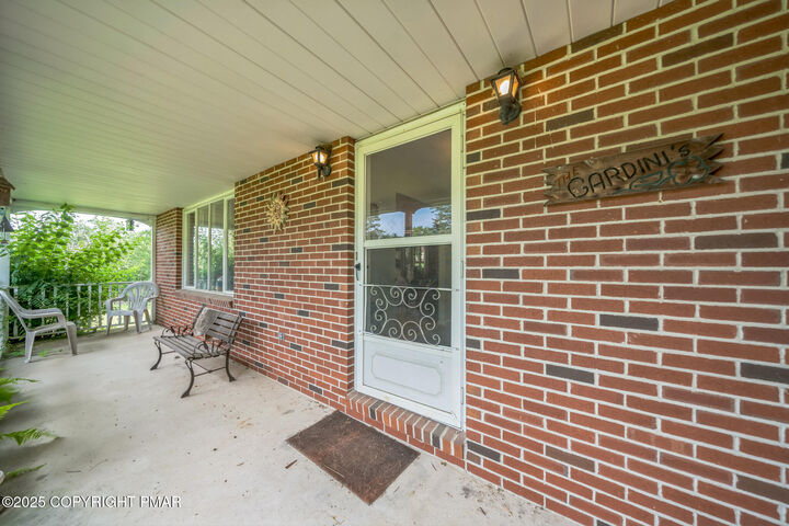 Property Photo: 115 Heights Court PA 18360