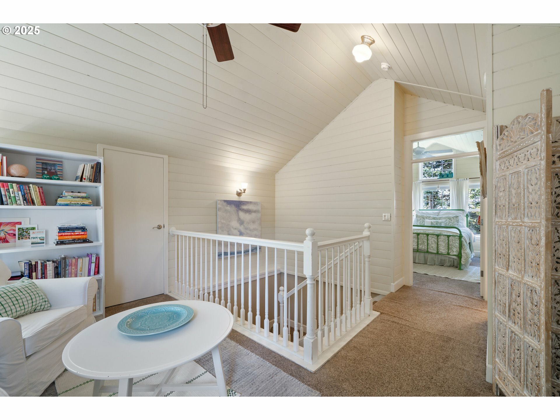 Property Photo: 47165 Hill Crest Dr OR 97149
