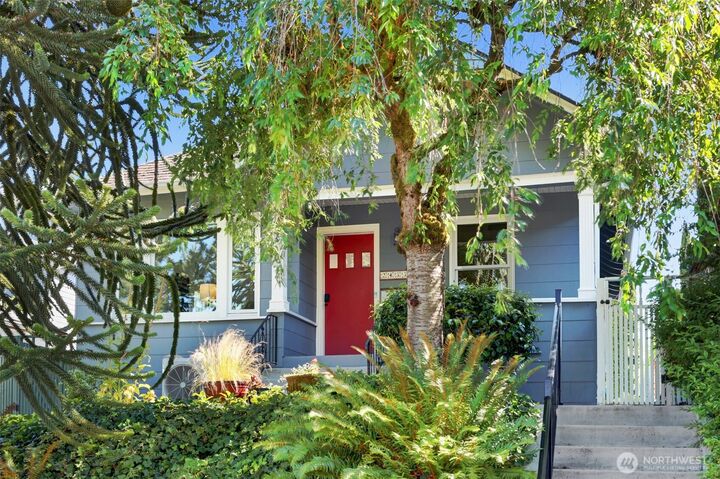 2433 E Valley Street  Seattle WA 98112 photo
