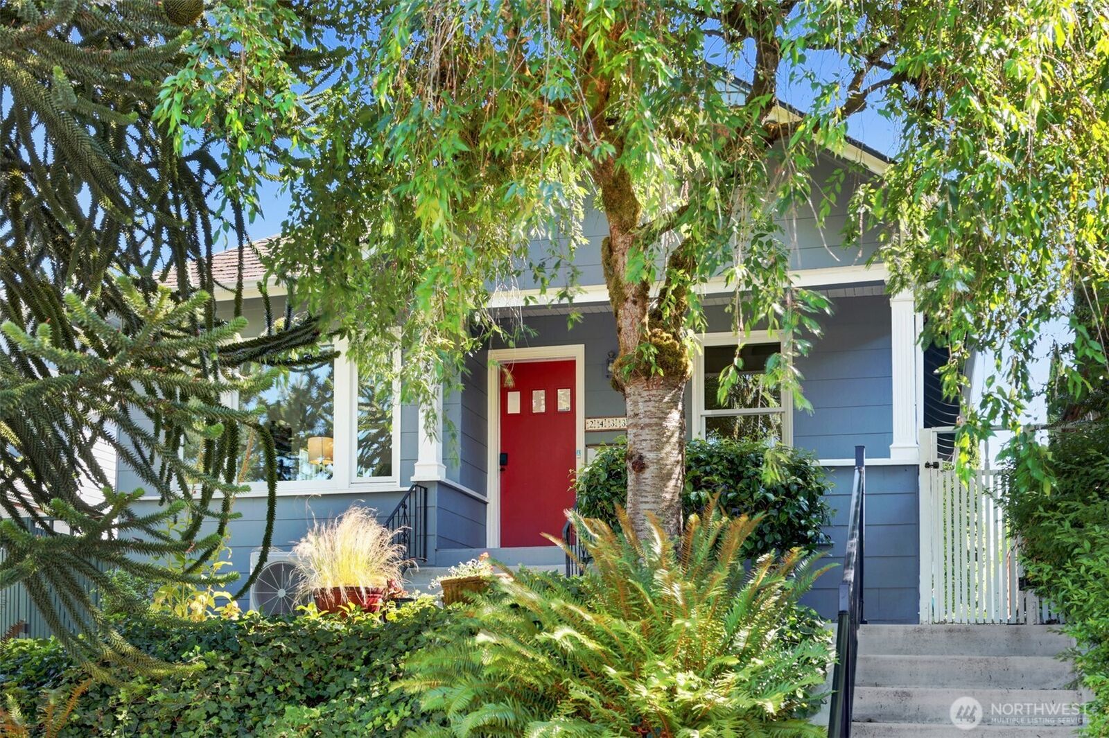 Property Photo: 2433 E Valley Street WA 98112