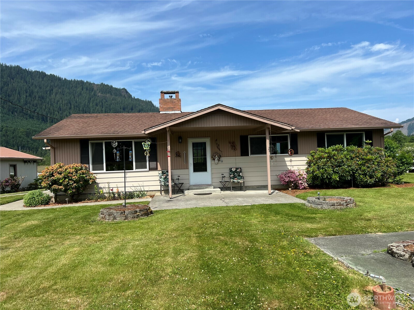 Property Photo: 158 Skaggs Rd WA 98356