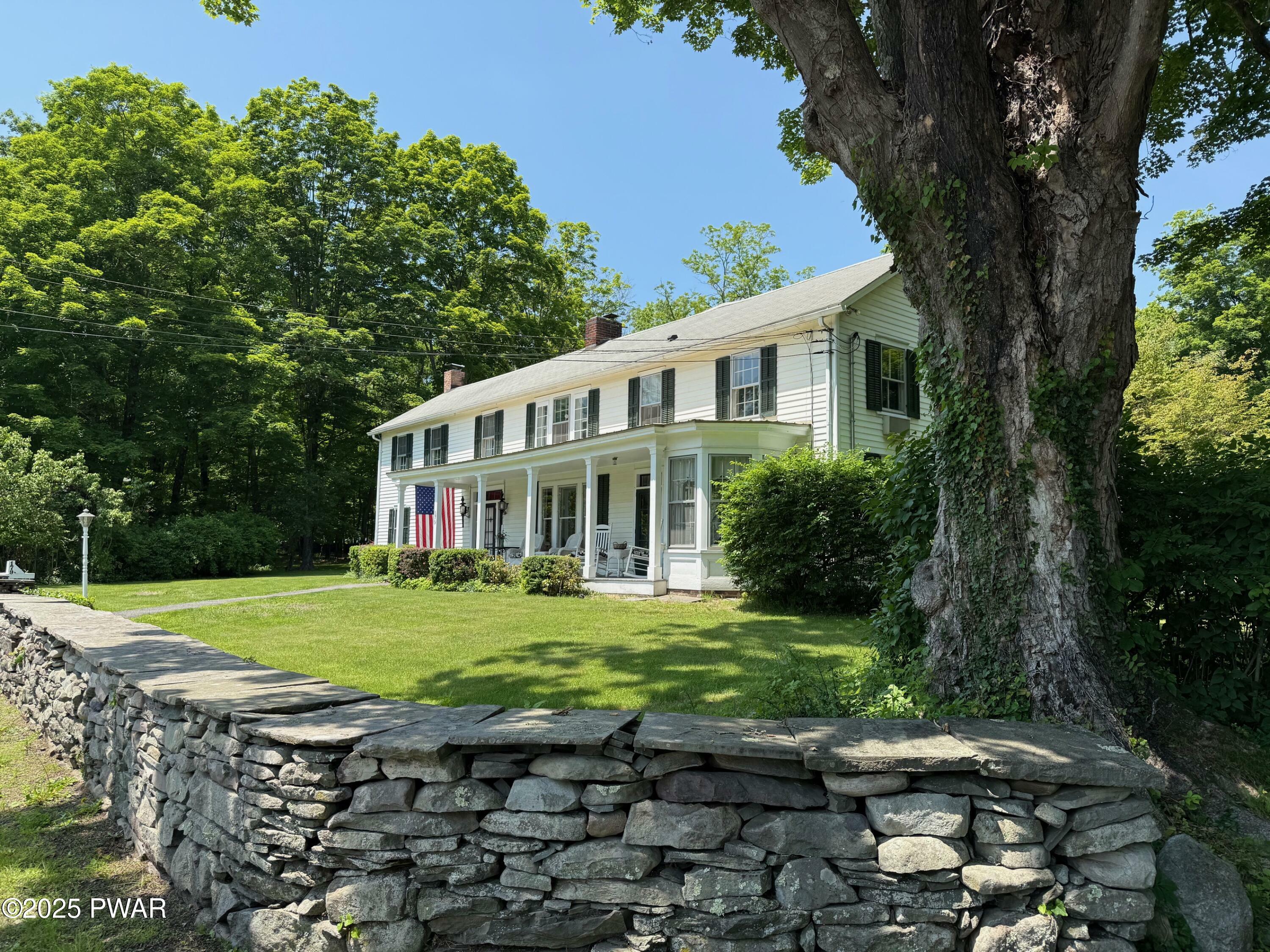 Property Photo:  179 Mountain Avenue  PA 18336 