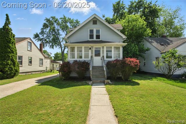 Property Photo:  306 N Kenwood Avenue  MI 48067 