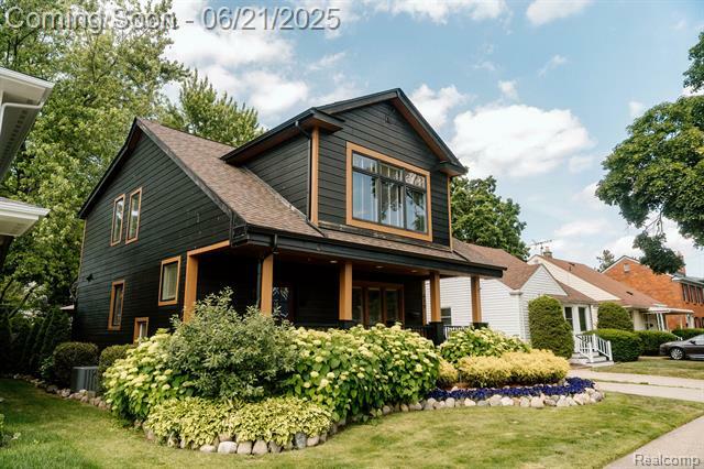 Property Photo: 619 E Farnum Avenue MI 48067