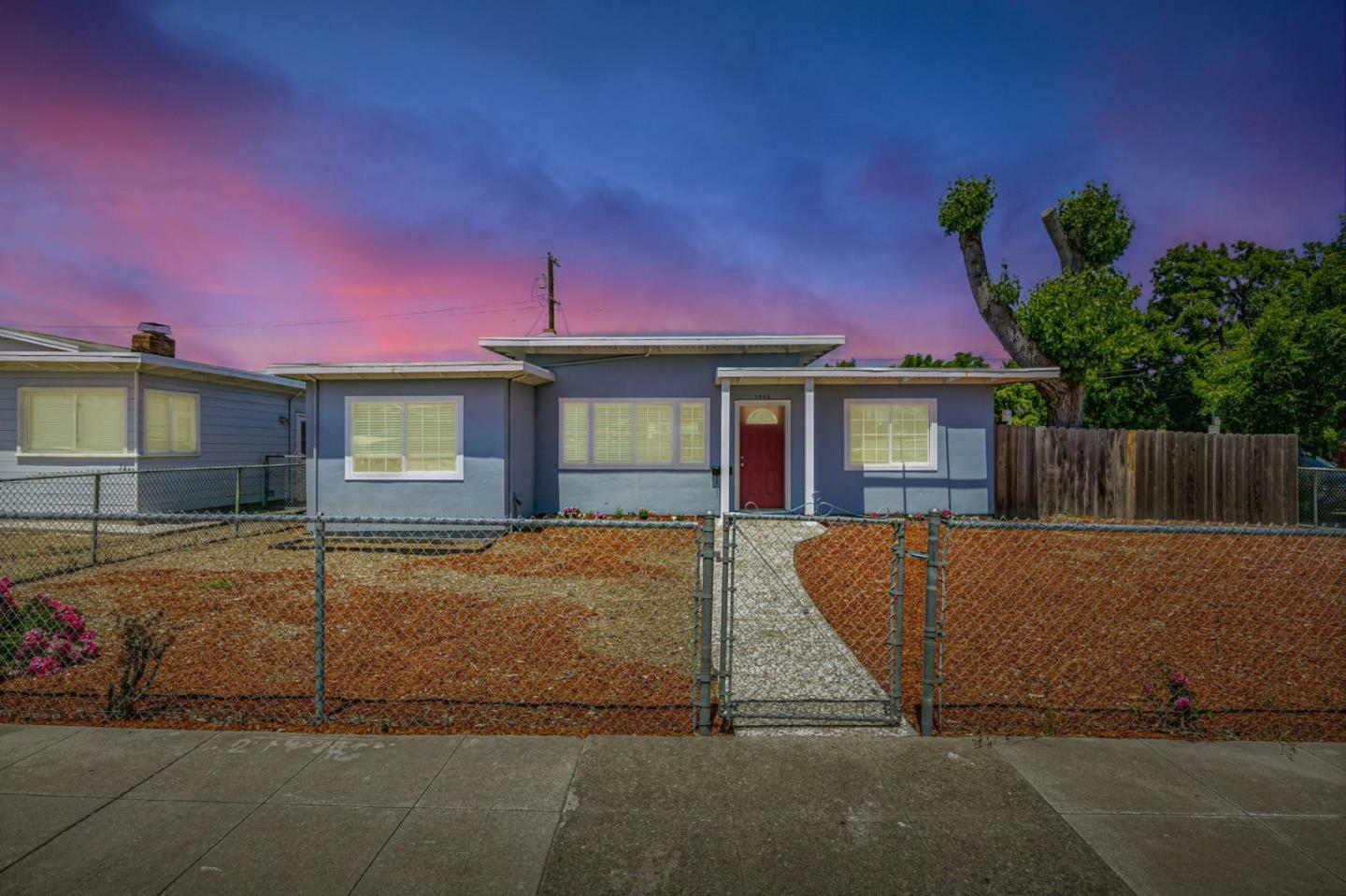Property Photo: 1449 Dakota Avenue CA 94401