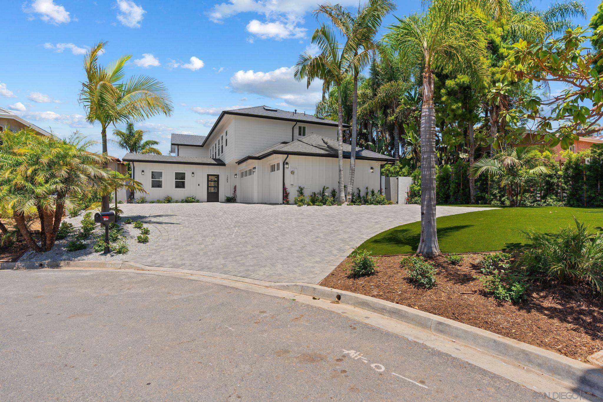 Property Photo: 1384 Cynthia Ln CA 92008