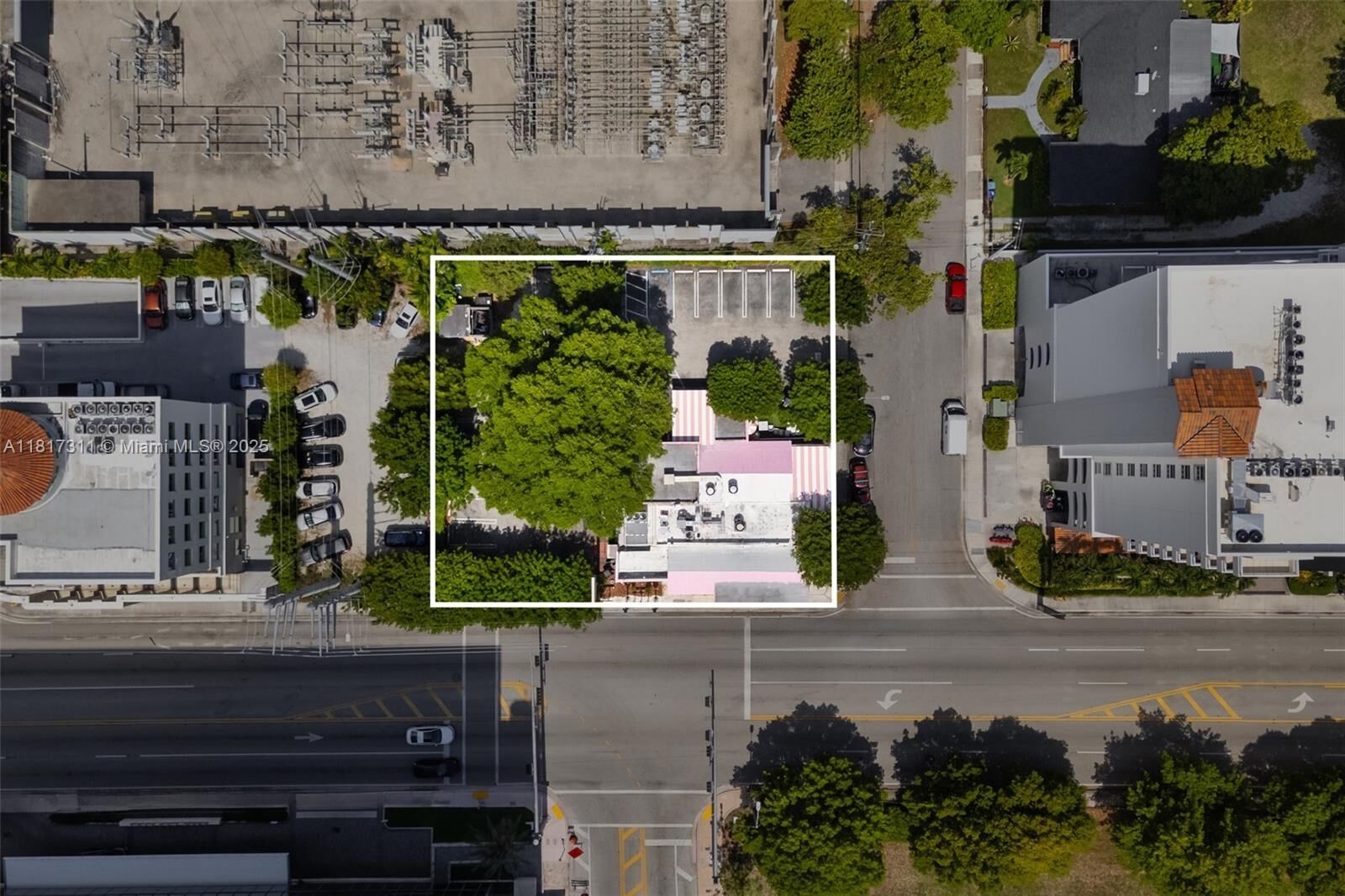 Property Photo: 2345 SW 37th Ave FL 33145