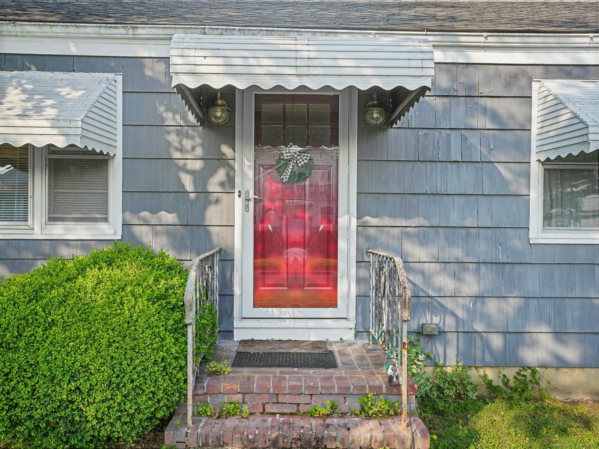Property Photo:  73 Alden Street  CT 06824 